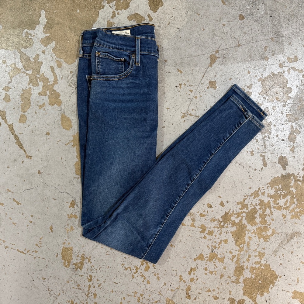Levi's Dark Blue Women's Skinny Jeans